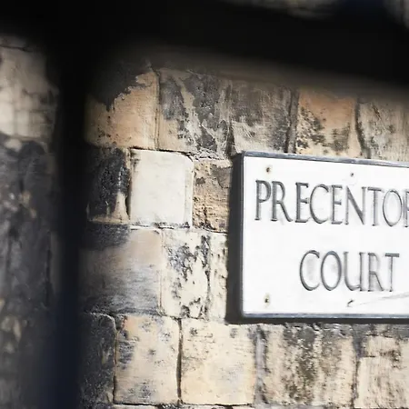 No 2 Precentors Court